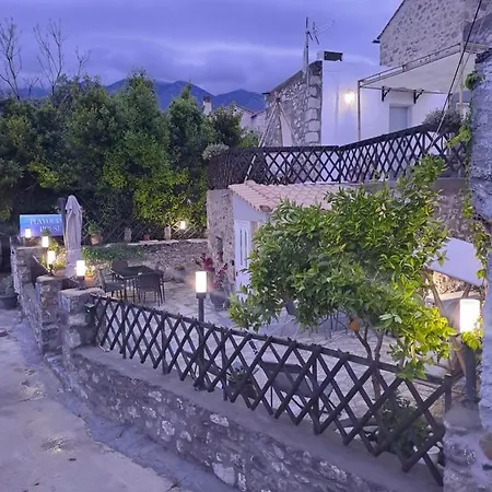 Holiday home Plavoukos'house Kotronas