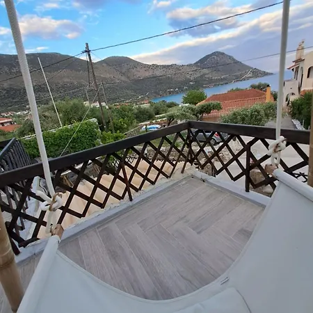 Plavoukos'house Holiday home *