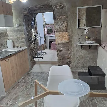 Holiday home Plavoukos'house